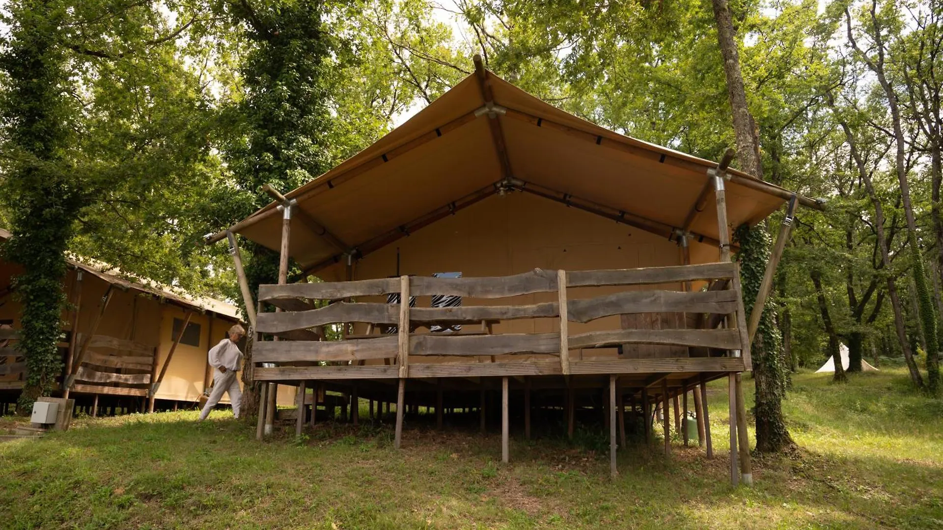 Whaka Lodge Seissan France