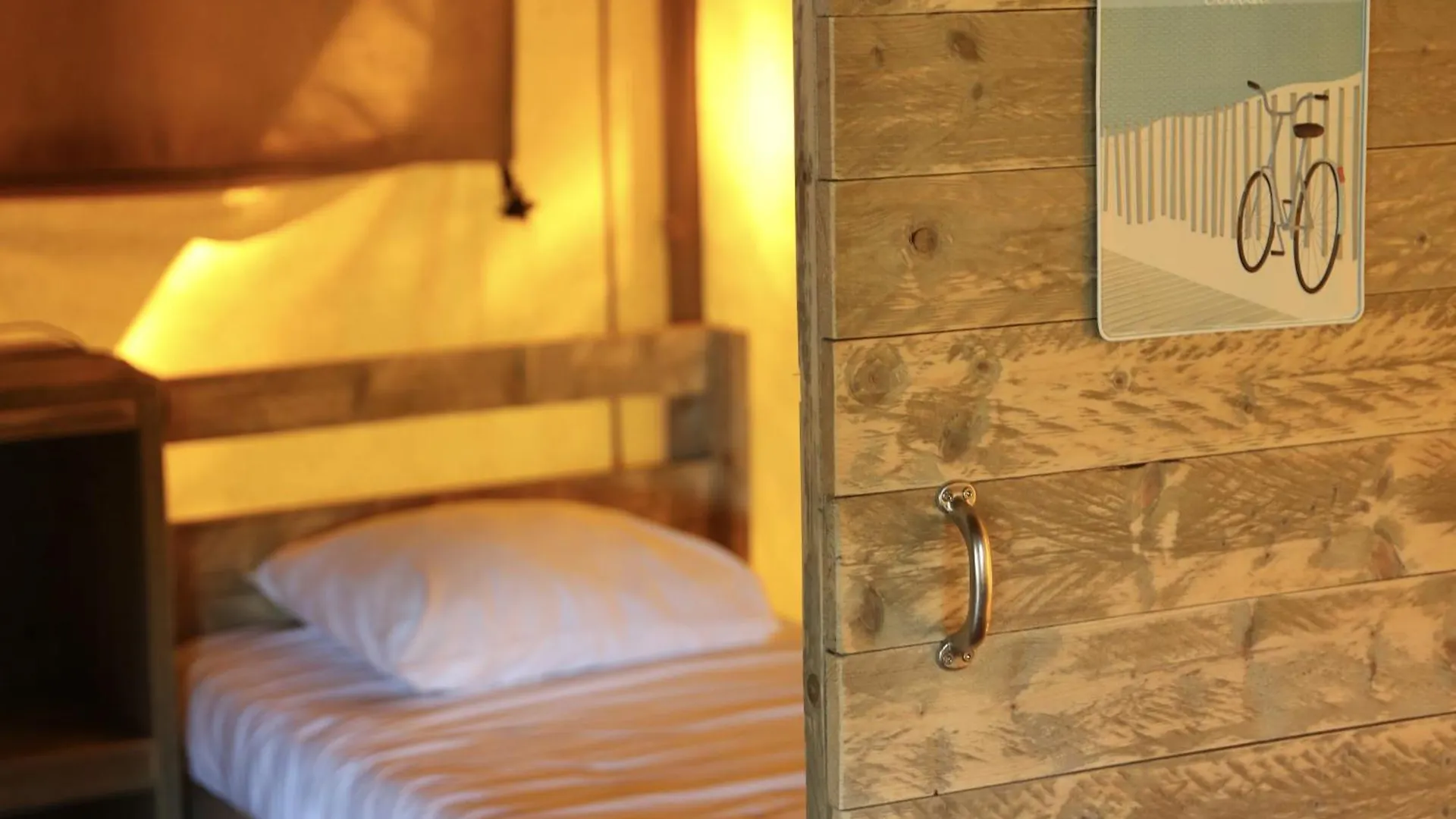 Whaka Lodge Seissan France