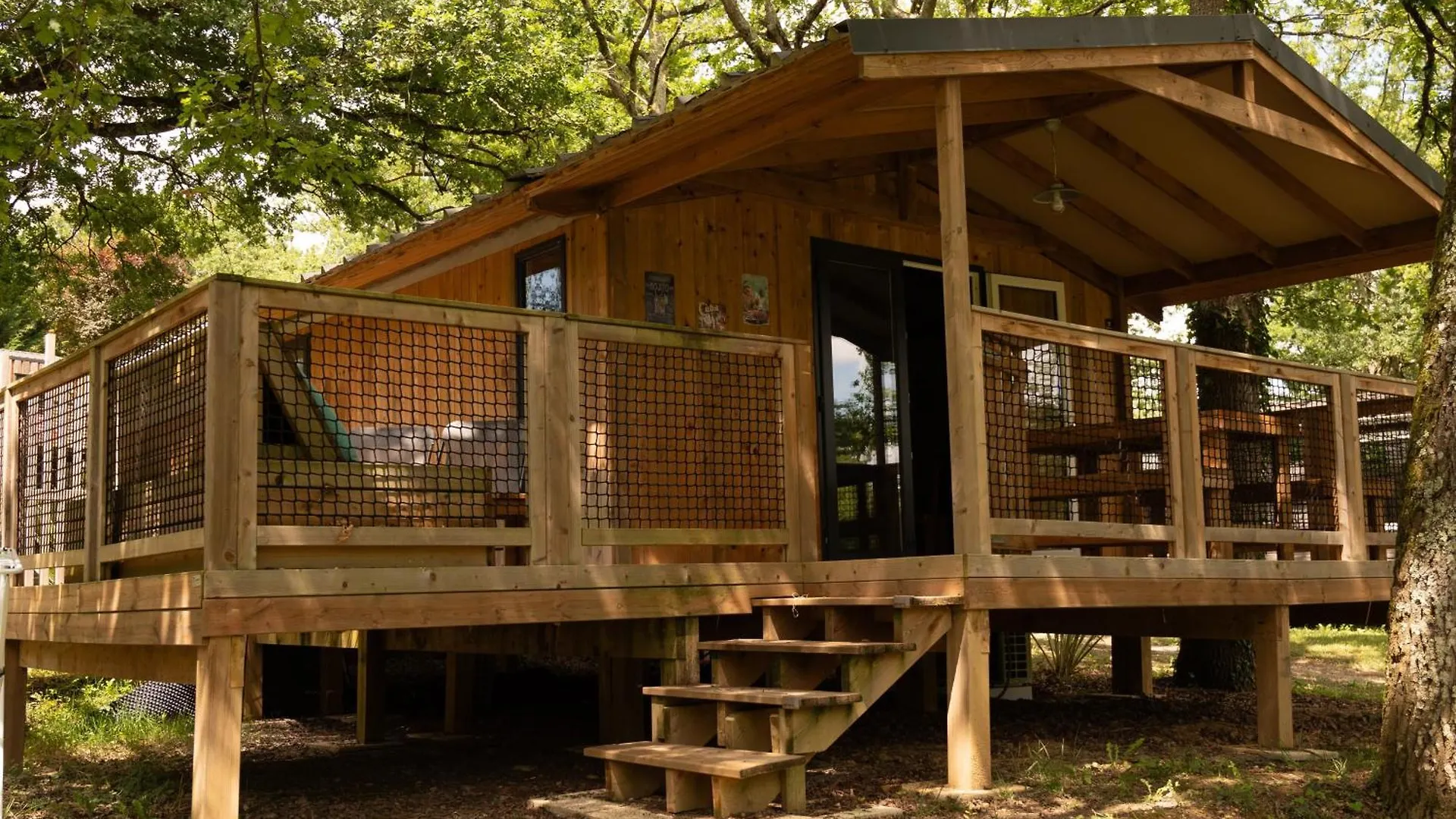 Whaka Lodge Seissan France